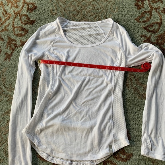 UnderArmour Lightweight Performance Runnin… - Picture 7 of 12